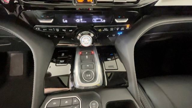 Used 2023 Acura MDX SH-AWD w/ Advance Package image 34