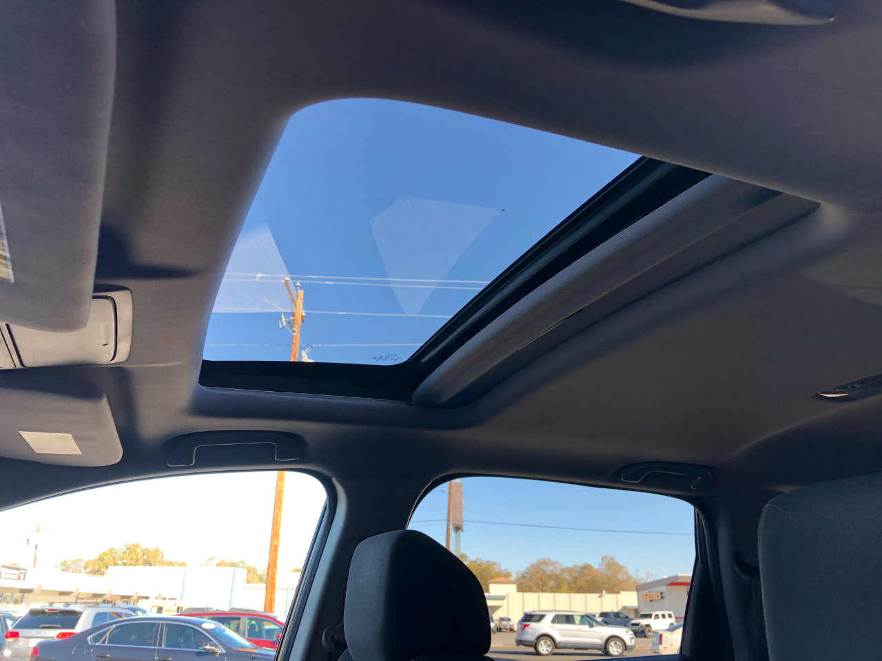 Used 2018 Honda CR-V EX image 14