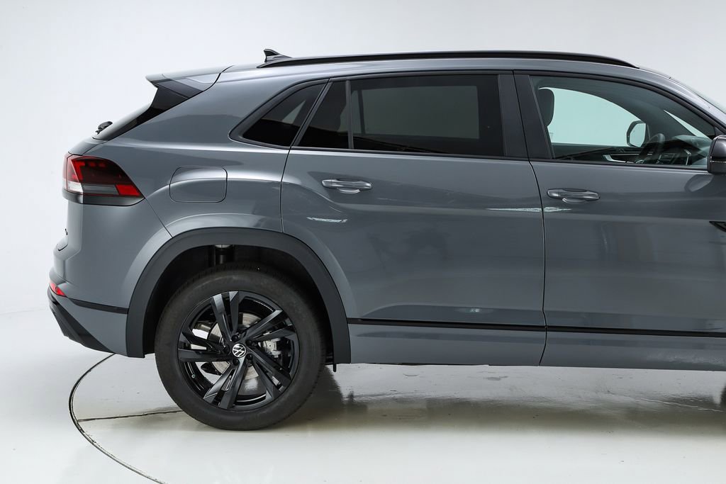 New 2026 Volkswagen Atlas Cross Sport SEL R-Line image 11