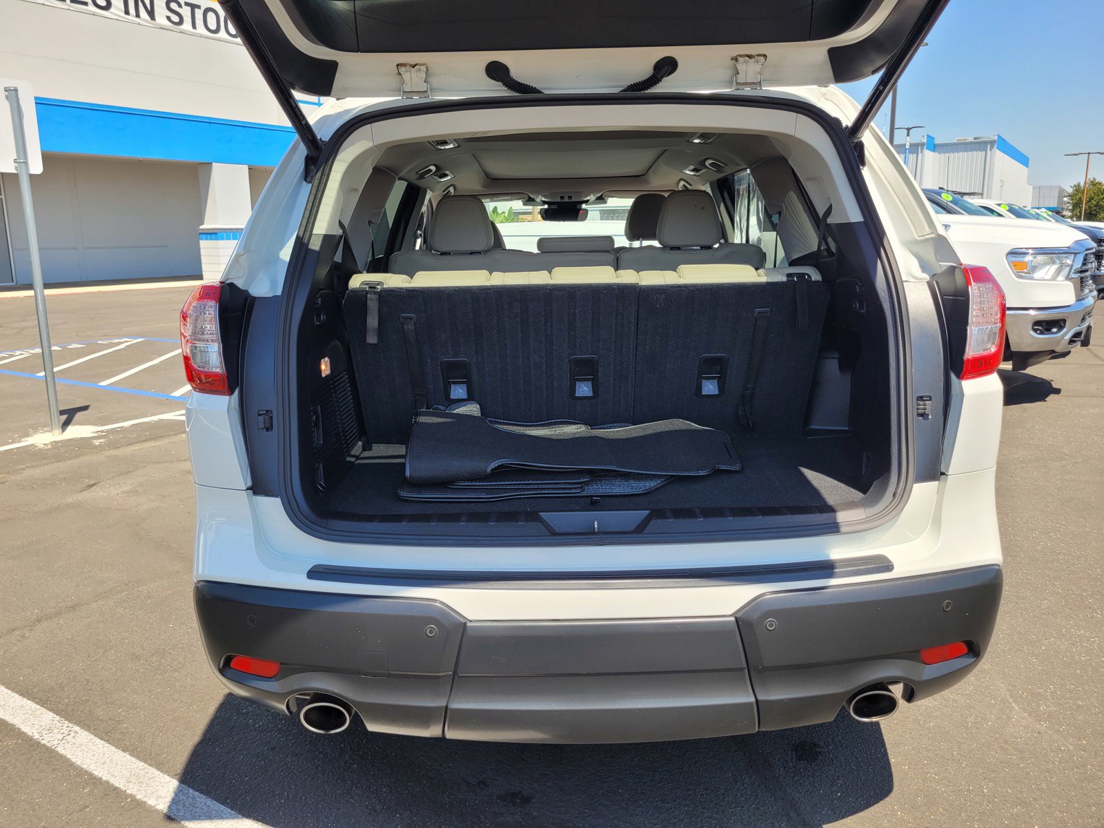 Used 2024 Subaru Ascent Limited w/ Technology Package AWD/4WD image 27