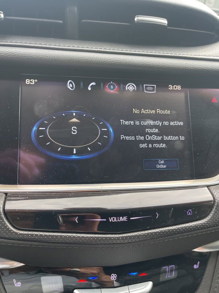 Used 2017 Cadillac XT5 Luxury w/ Driver Awareness Package image 7