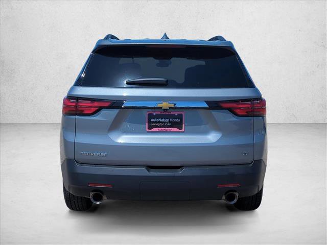 Used 2023 Chevrolet Traverse LT FWD image 7