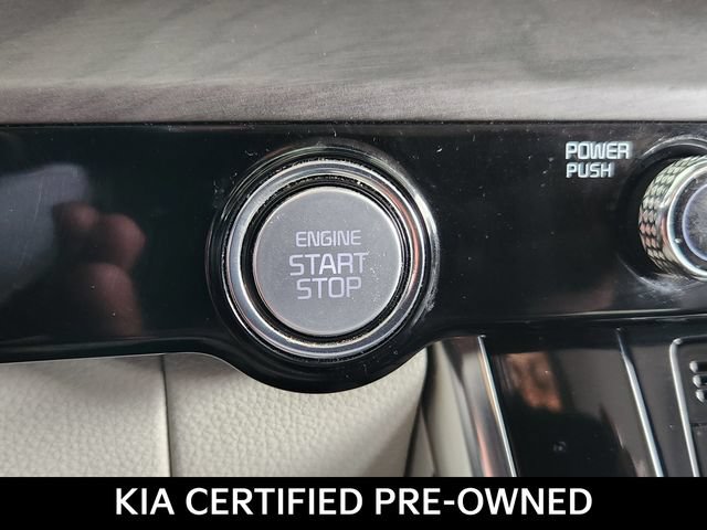 Certified 2022 Kia Carnival EX FWD image 19
