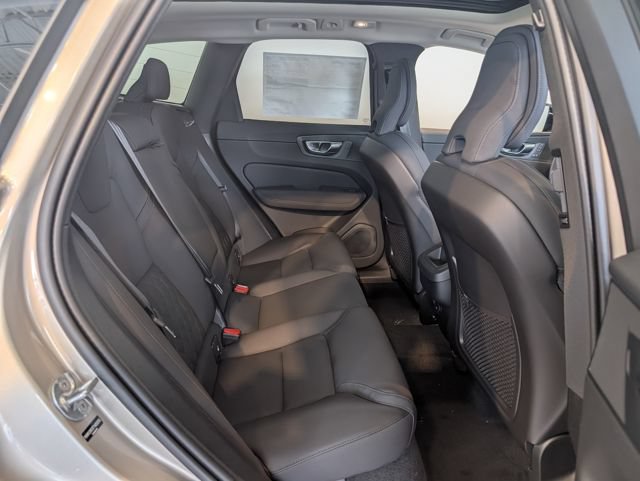 Used 2026 Volvo XC60 B5 Plus w/ Climate Package AWD/4WD image 28
