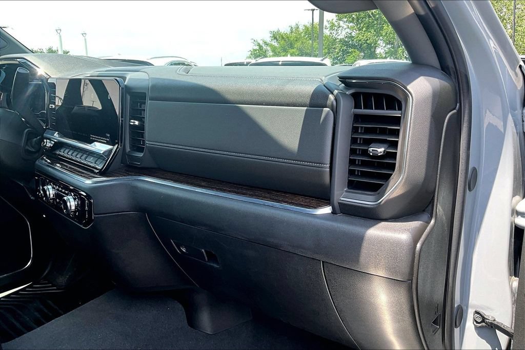 Used 2024 GMC Sierra 1500 Elevation AWD/4WD image 19
