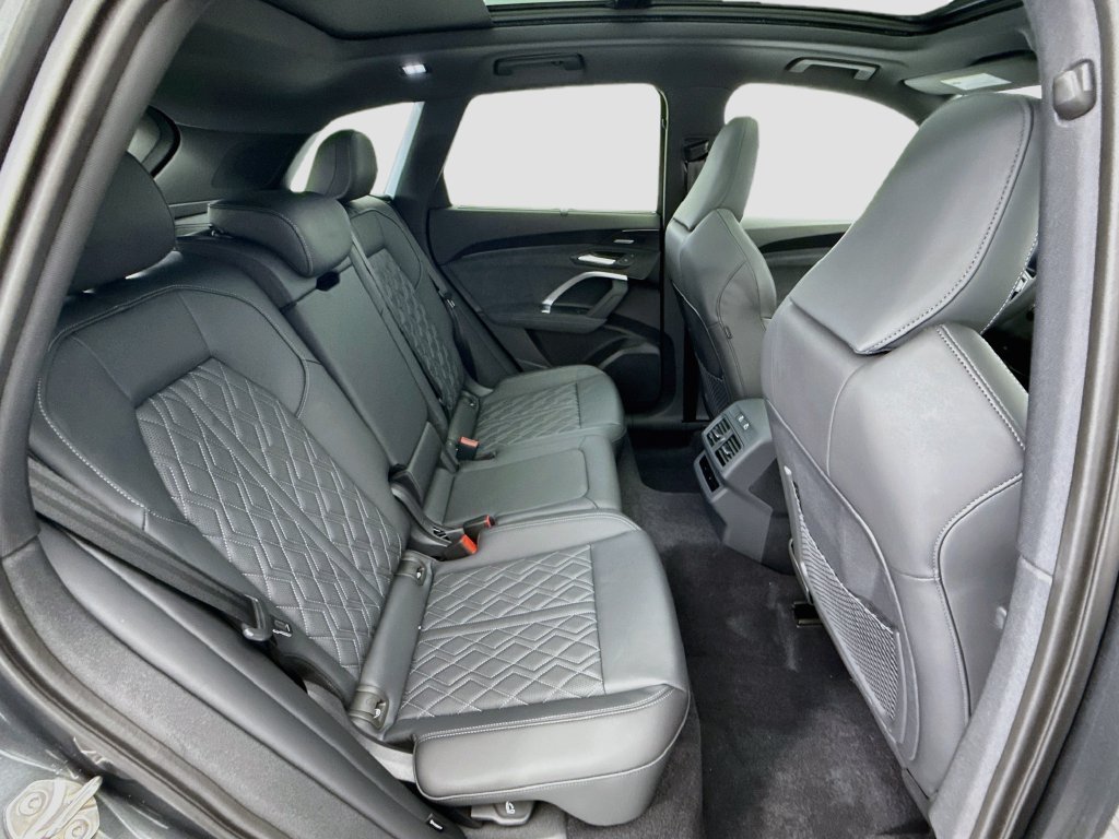 New 2026 Audi SQ5 Premium Plus AWD/4WD image 22