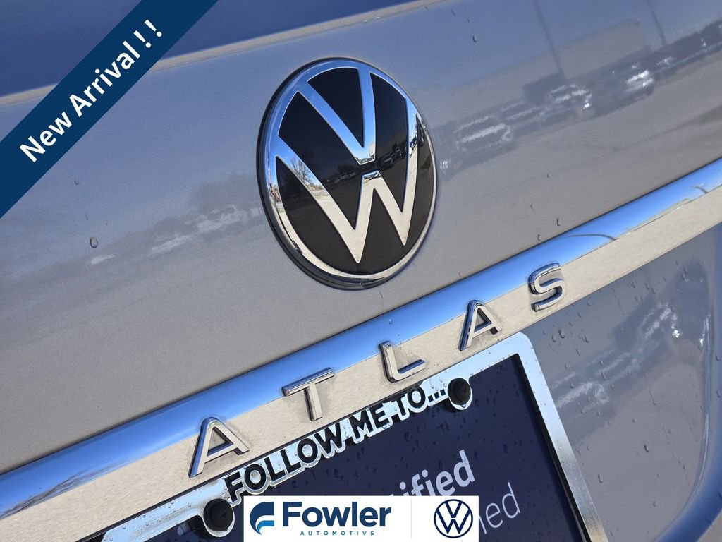 Used 2022 Volkswagen Atlas Cross Sport SE image 11