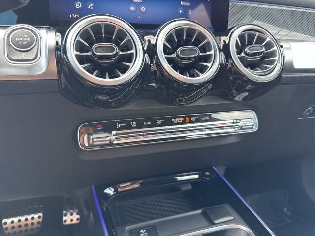 New 2025 Mercedes-Benz GLB 35 AMG 4MATIC image 18