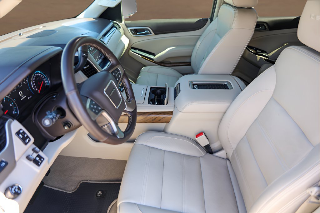 Used 2019 GMC Yukon Denali w/ Open Road Package RWD image 9