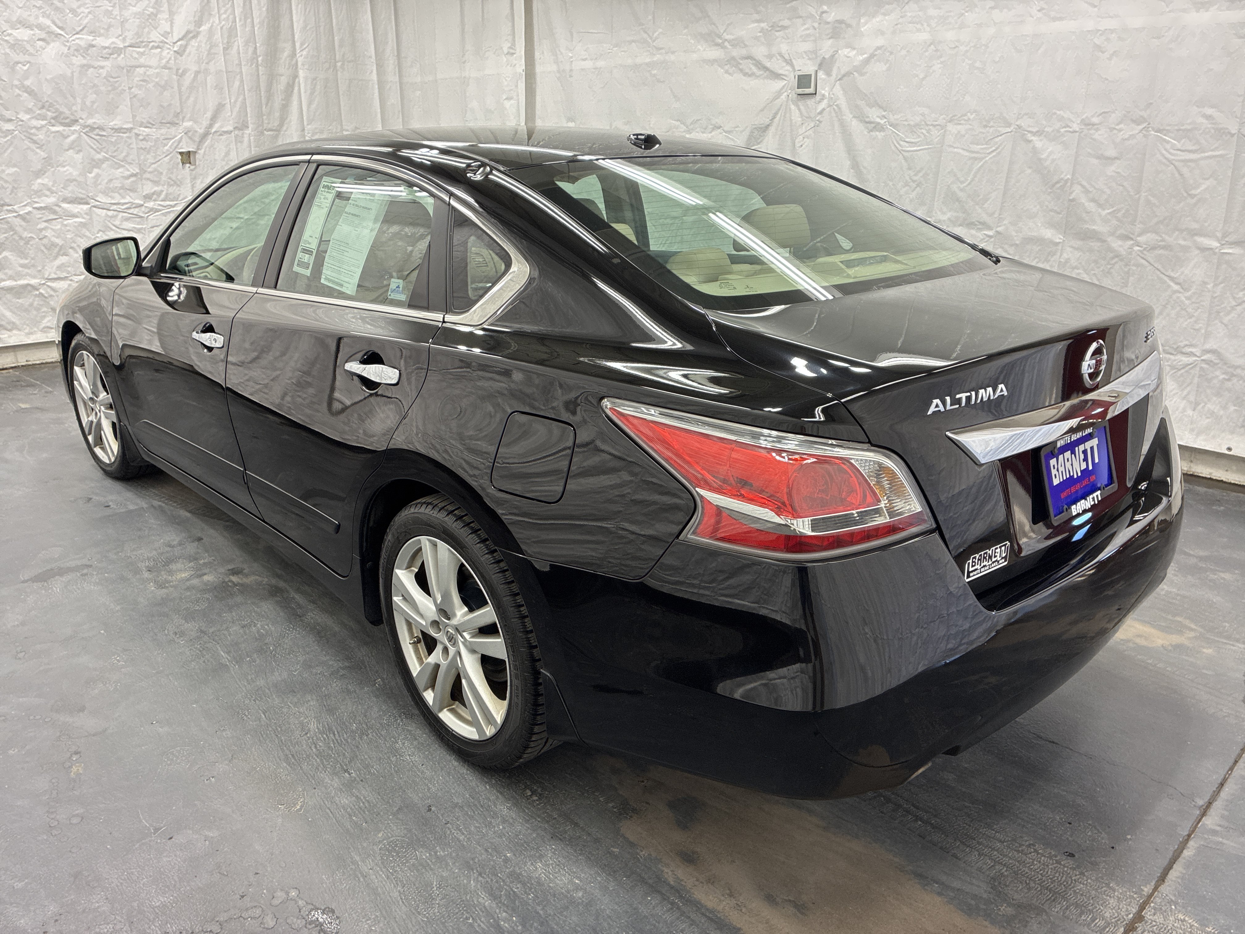 Used 2015 Nissan Altima 3.5 SL FWD image 4