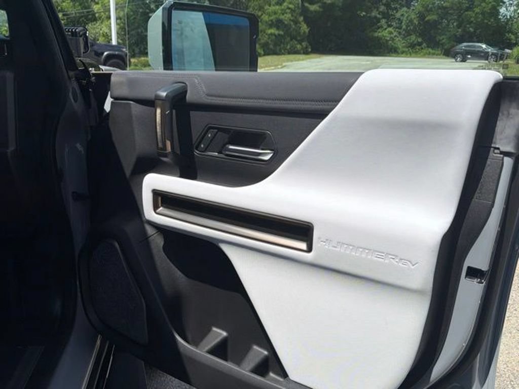 Certified 2025 GMC Hummer EV 3X w/ Battery Pack, 24 Module Pack AWD/4WD image 24