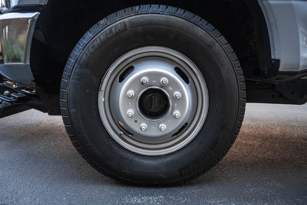 Used 2021 Ford F350 XL w/ Power Equipment Group AWD/4WD image 19
