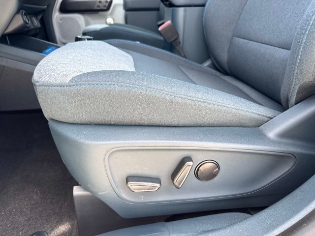 New 2026 Ford Maverick XLT w/ XLT Luxury Package FWD image 21