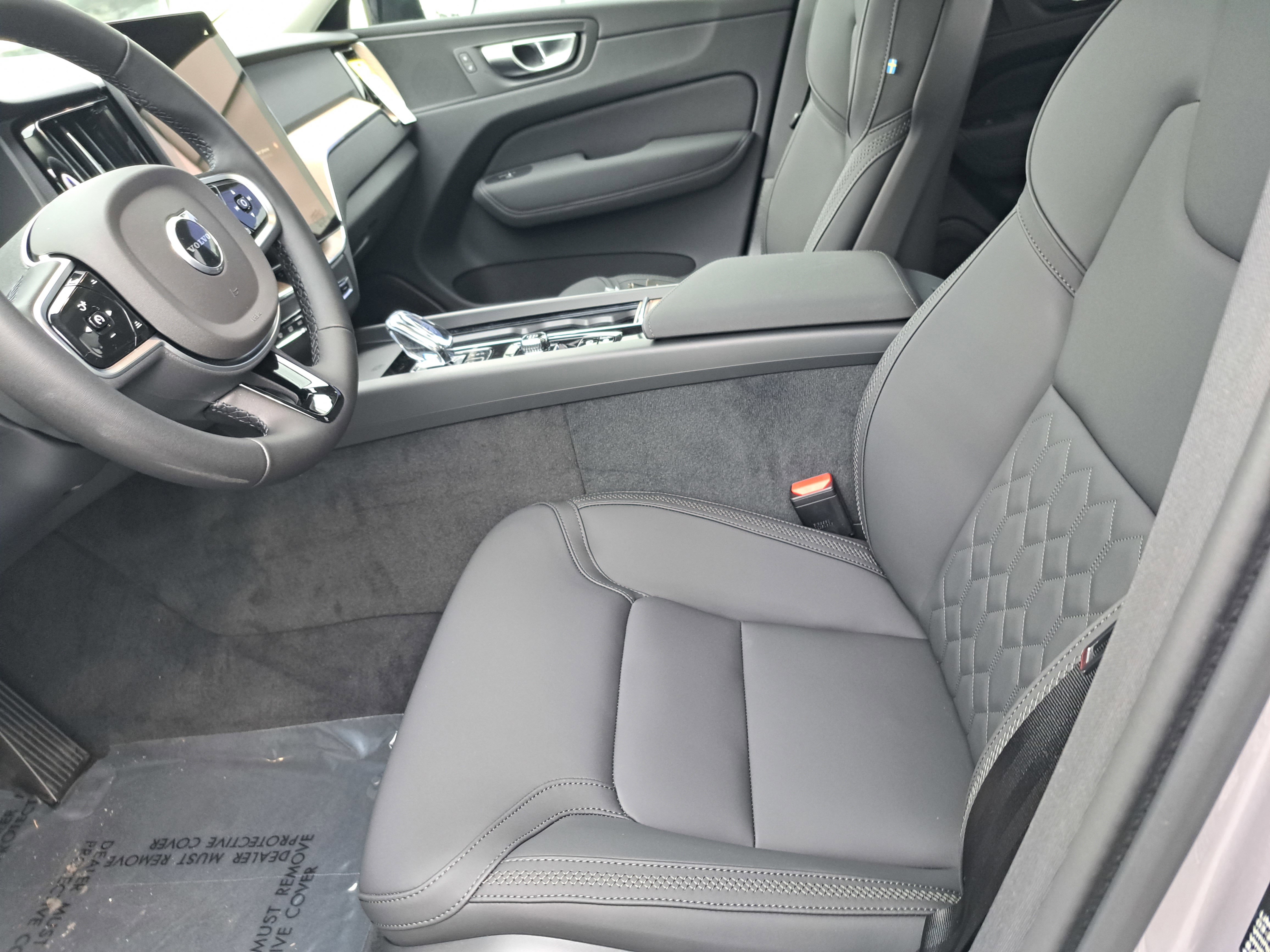 New 2026 Volvo XC60 B5 Plus w/ Protection Package Premier image 6