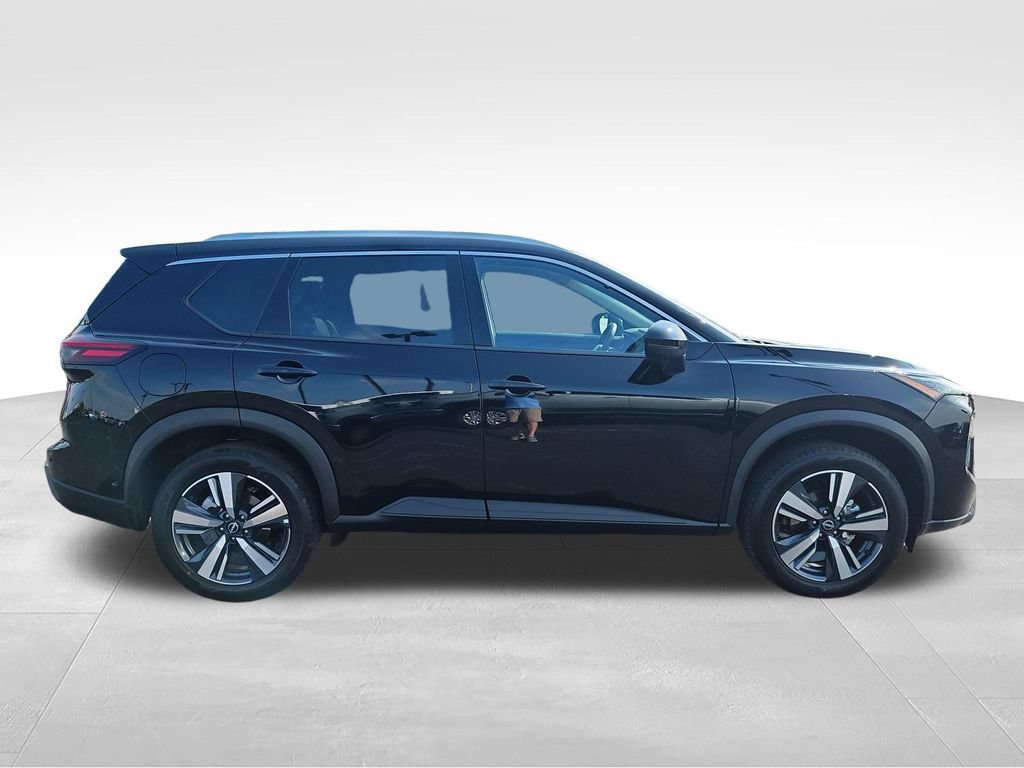 Used 2026 Nissan Rogue SL AWD/4WD image 6