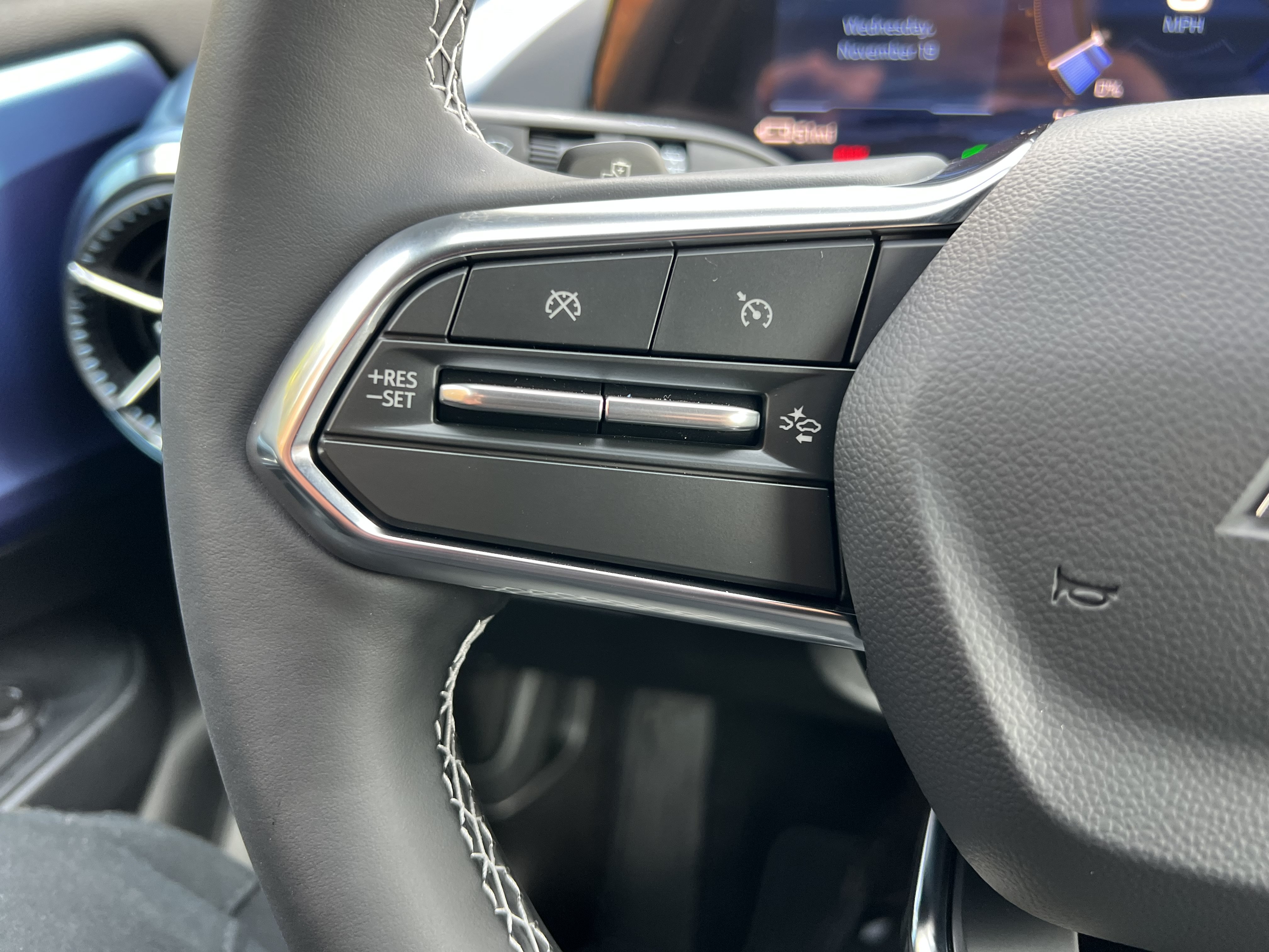New 2026 Chevrolet Equinox EV LT AWD/4WD image 20