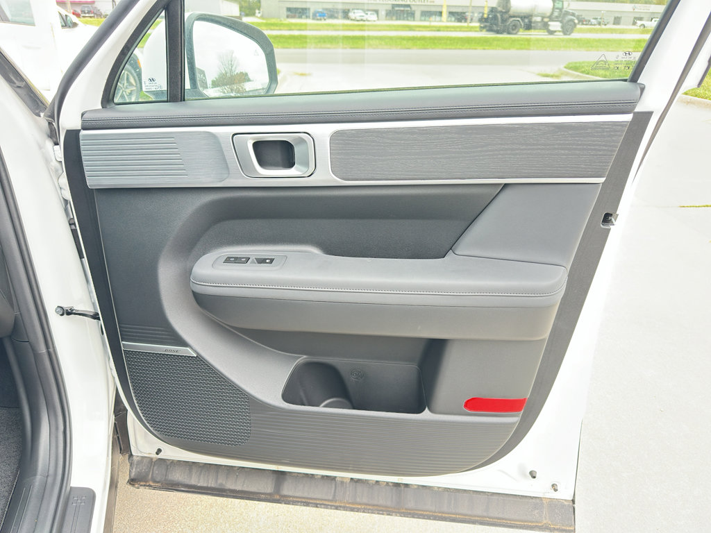 New 2025 Hyundai Santa Fe Limited image 28