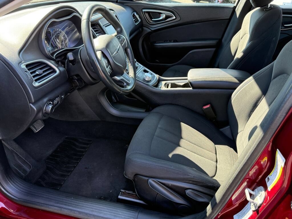 Used 2016 Chrysler 200 LX FWD image 25