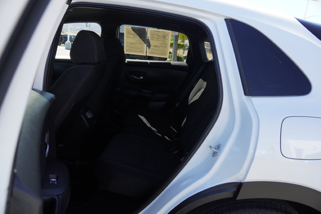Used 2025 Honda HR-V Sport image 27