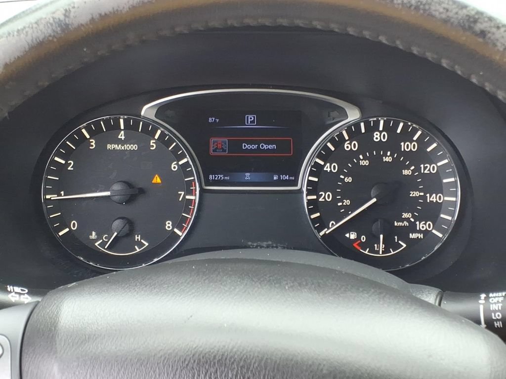 Used 2018 Nissan Pathfinder SV FWD image 17