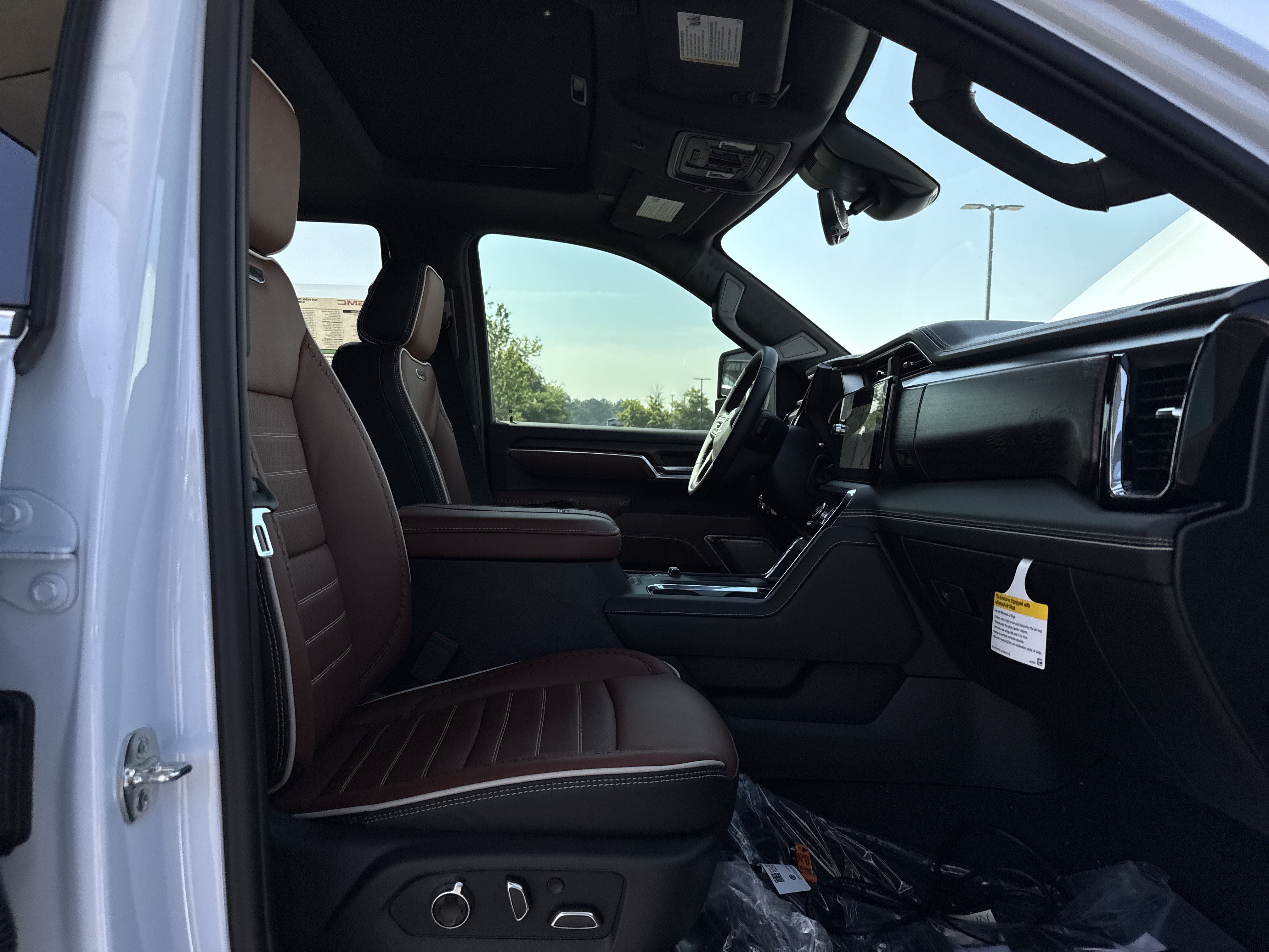 New 2026 GMC Sierra 2500 Denali Ultimate AWD/4WD image 31