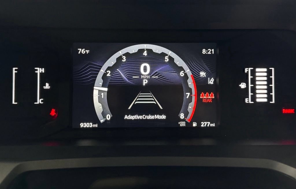 Certified 2025 Toyota Tacoma SR5 AWD/4WD image 32