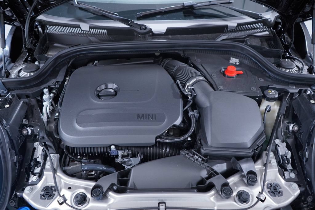 New 2026 MINI Cooper 2-Door Hardtop FWD image 18