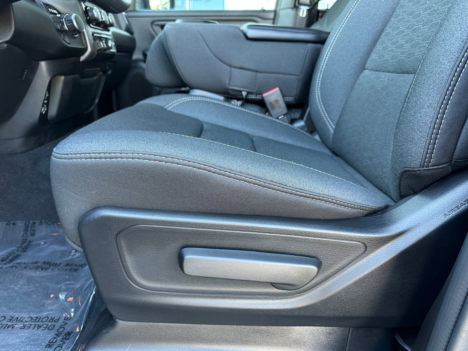 Used 2026 RAM 1500 Tradesman AWD/4WD image 12