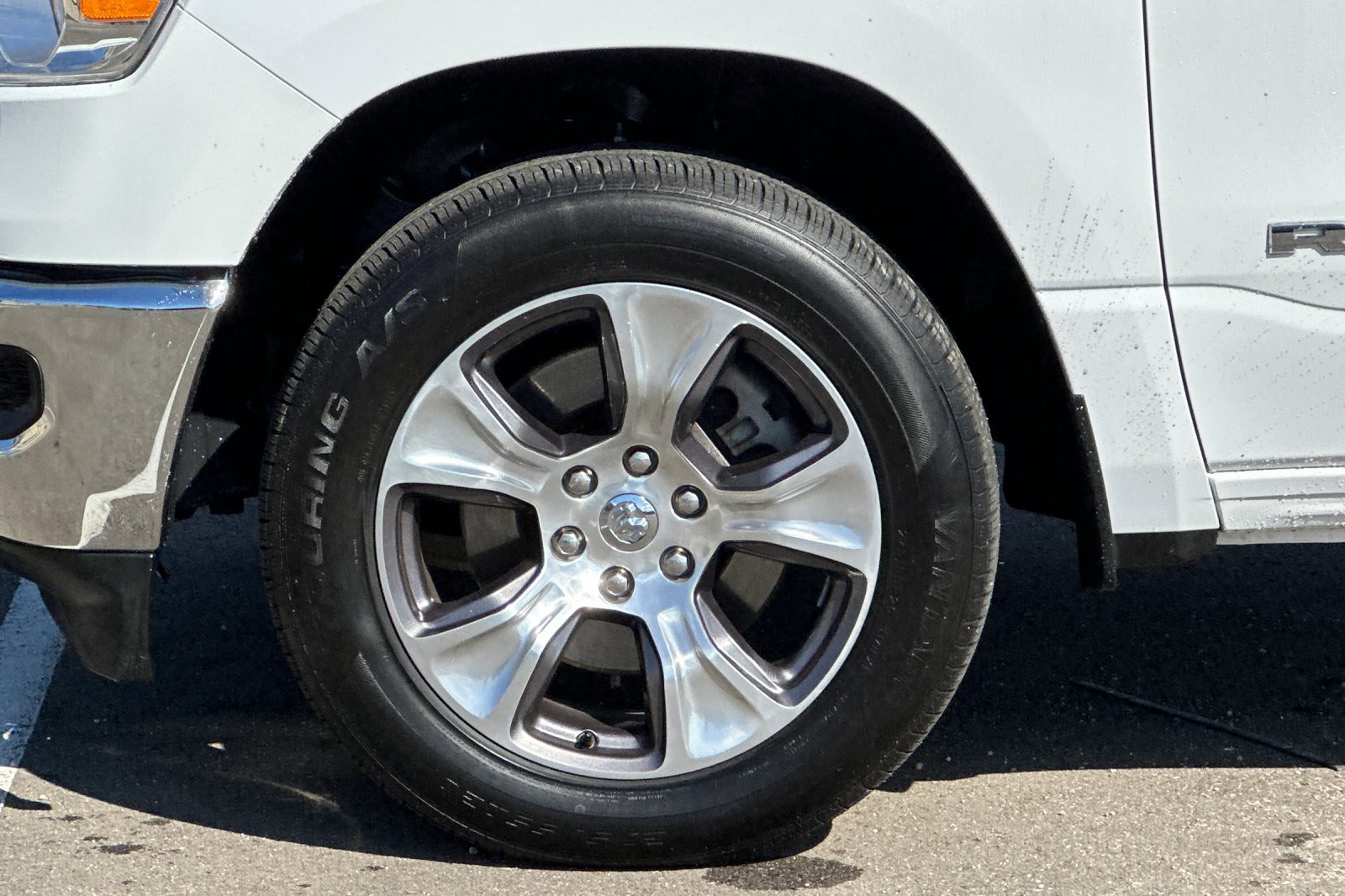 Used 2024 RAM 1500 Laramie image 25