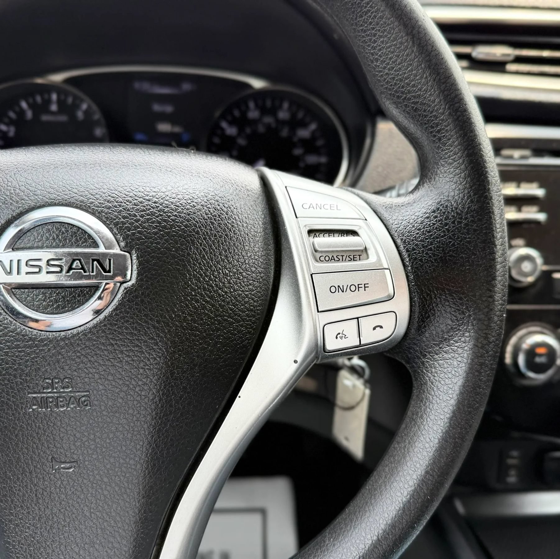 Used 2016 Nissan Rogue S FWD image 14