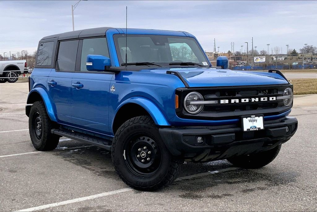 Used 2024 Ford Bronco Outer Banks AWD/4WD image 26