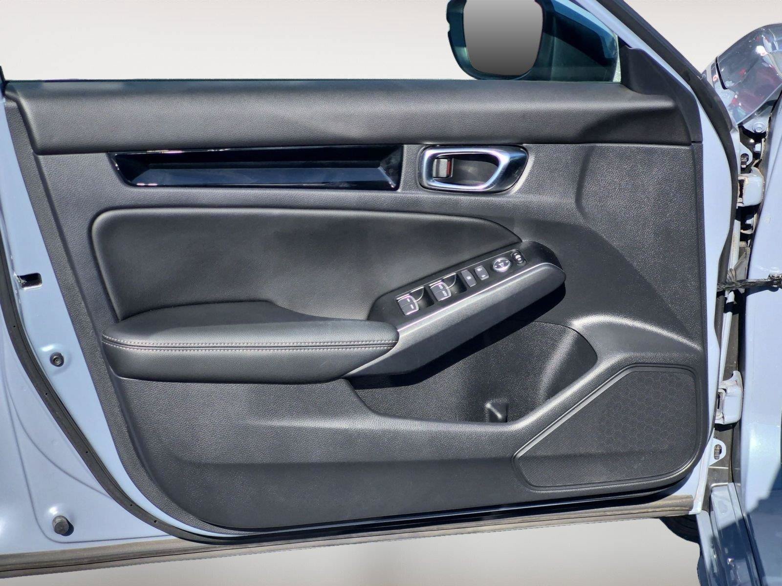 Certified 2022 Honda Civic Sport Touring image 32