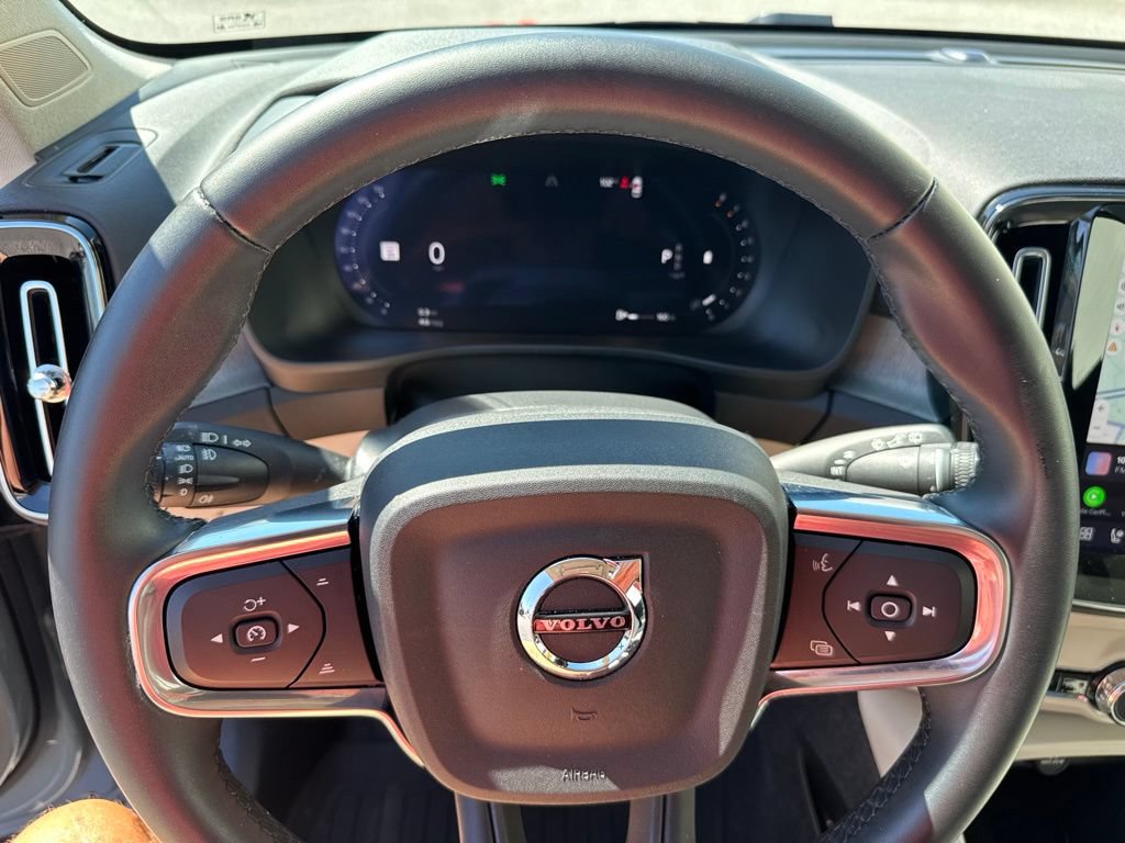 Used 2026 Volvo XC40 B5 Plus AWD/4WD image 33