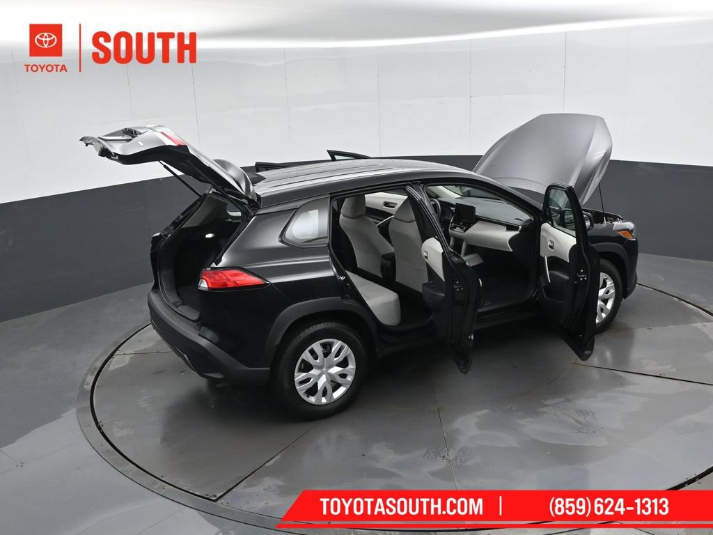 Used 2024 Toyota Corolla Cross L AWD/4WD image 50