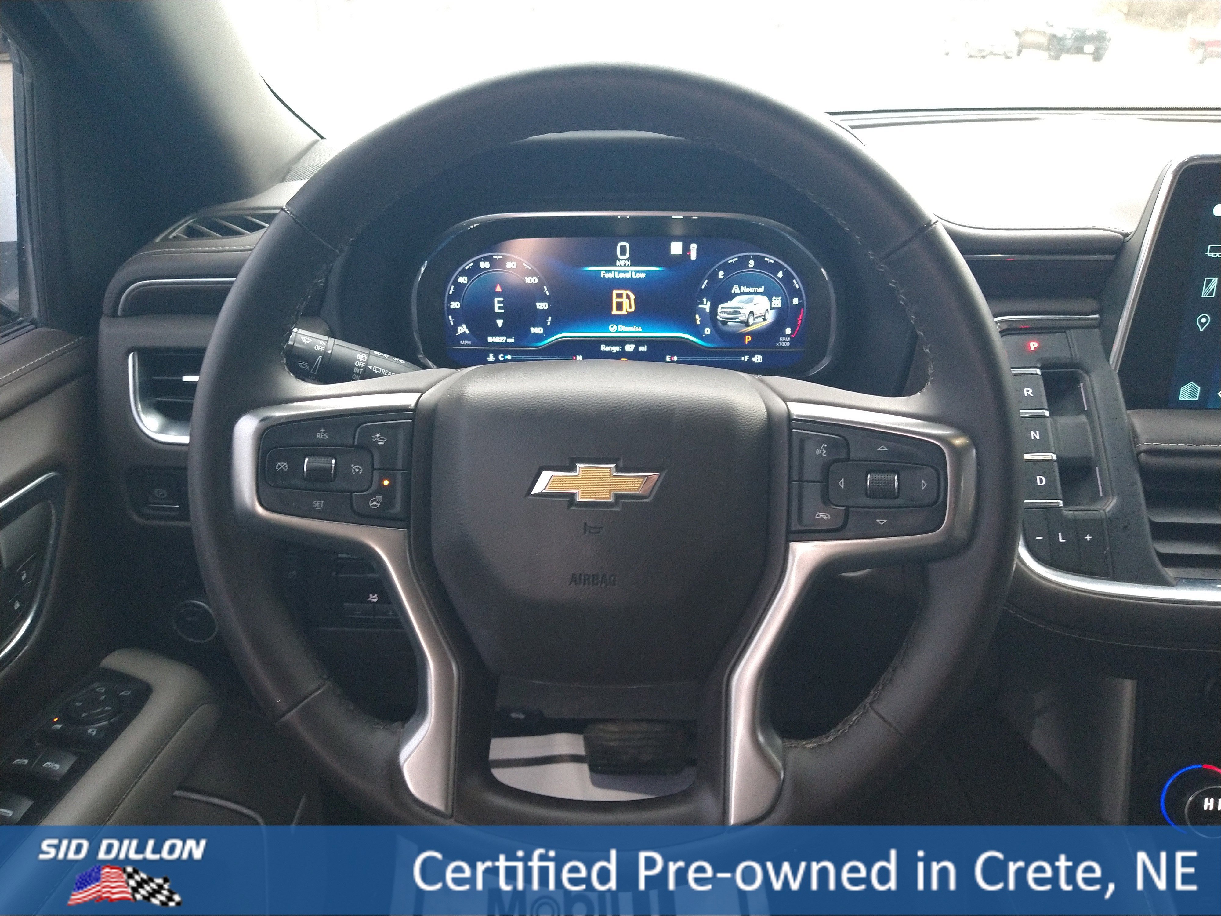 Used 2023 Chevrolet Suburban LT w/ Luxury Package image 2