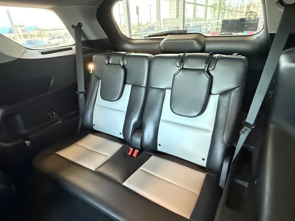 Used 2022 Ford Explorer XLT w/ Equipment Group 202A image 16