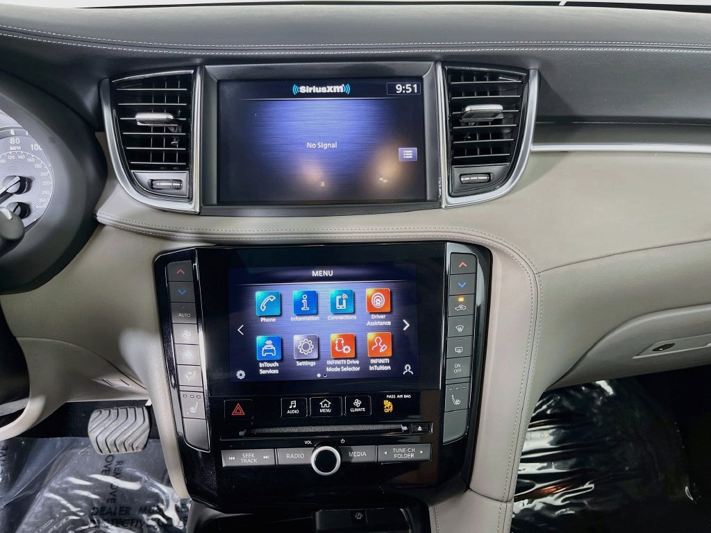 Used 2023 INFINITI QX50 Luxe AWD/4WD image 21
