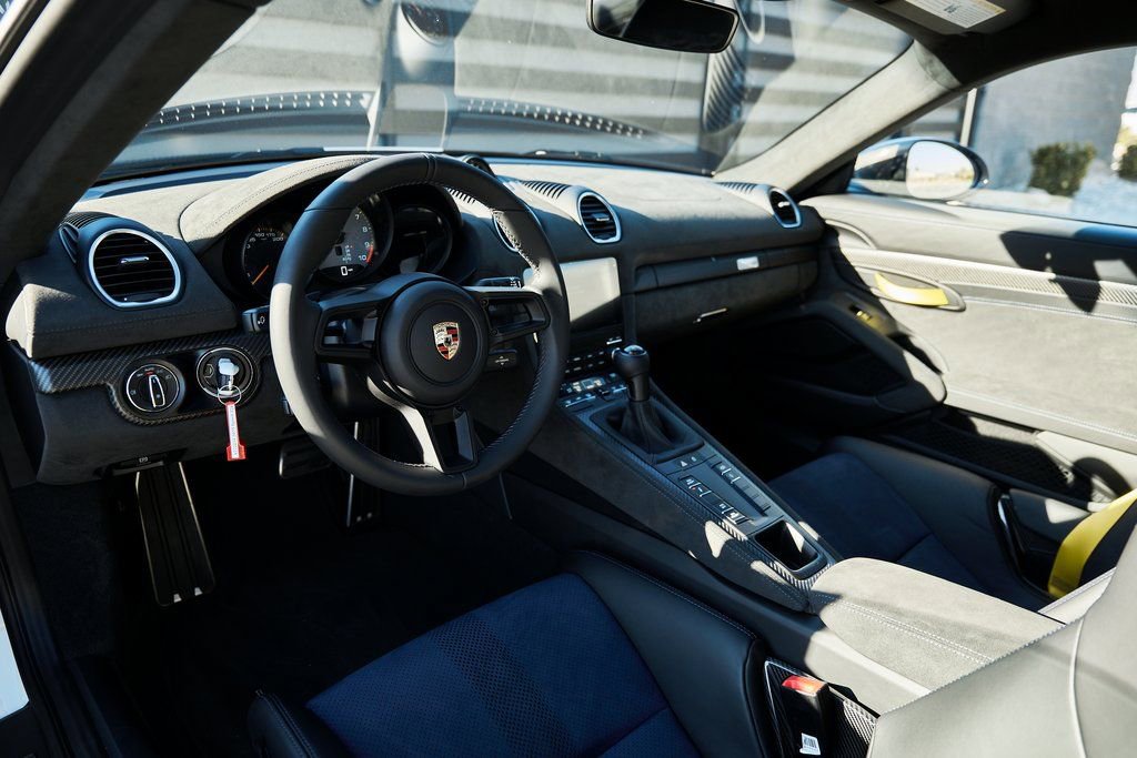 Used 2025 Porsche 718 Cayman GT4 RS w/ Weissach Package image 2