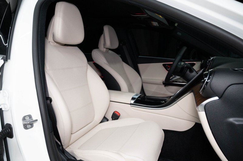 Certified 2026 Mercedes-Benz C 300 Sedan image 12