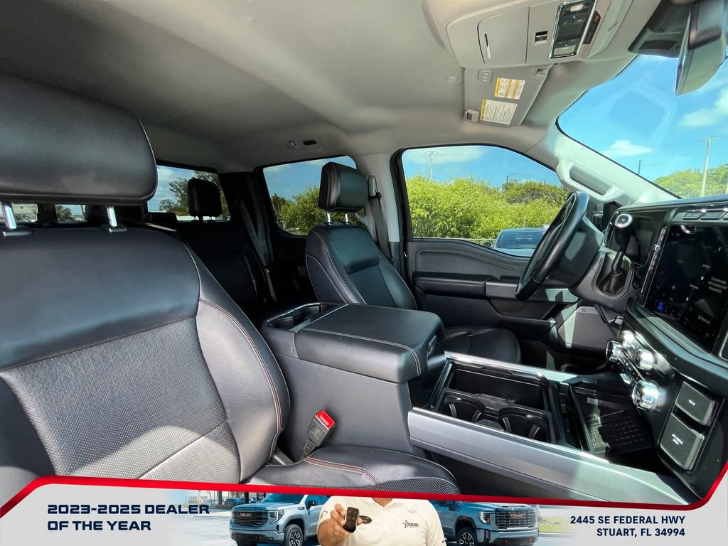 Used 2024 Ford F350 Lariat w/ Black Appearance Package image 16