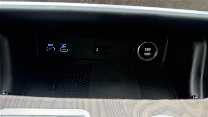Used 2025 Genesis GV80 3.5T Prestige image 30