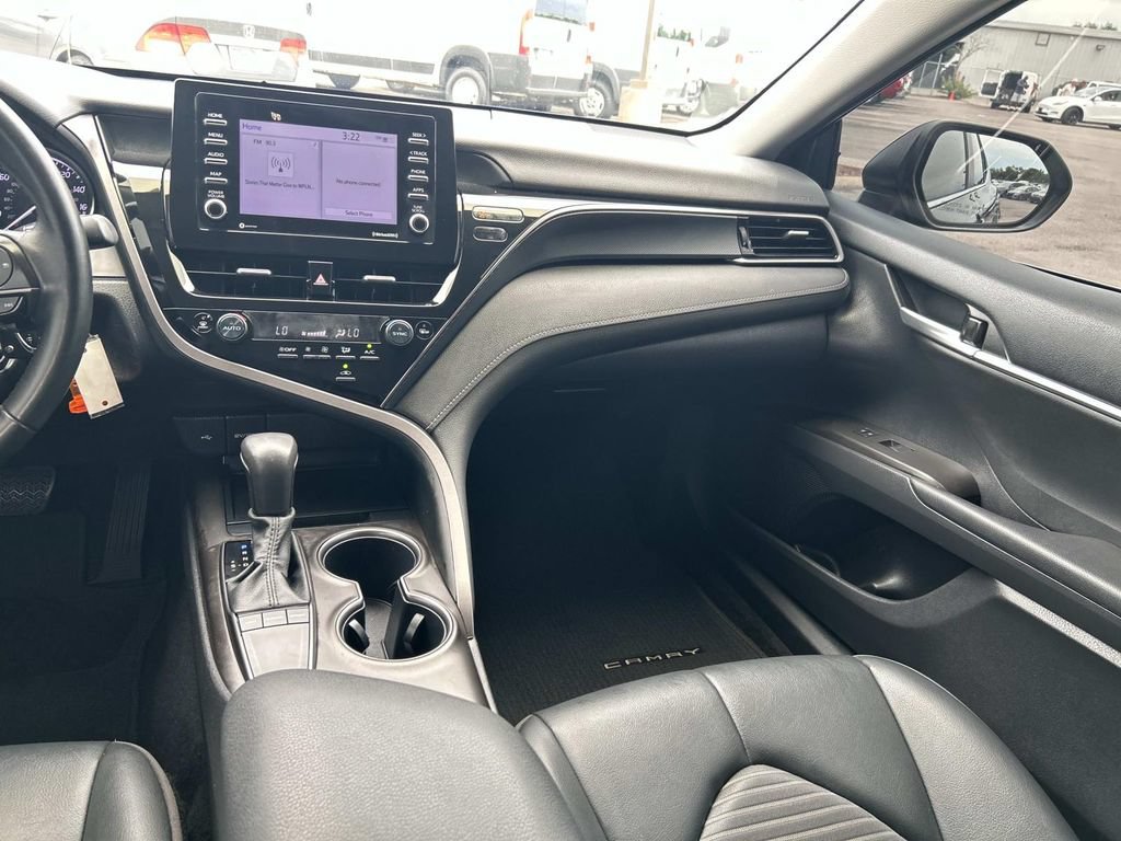 Used 2024 Toyota Camry SE FWD image 14