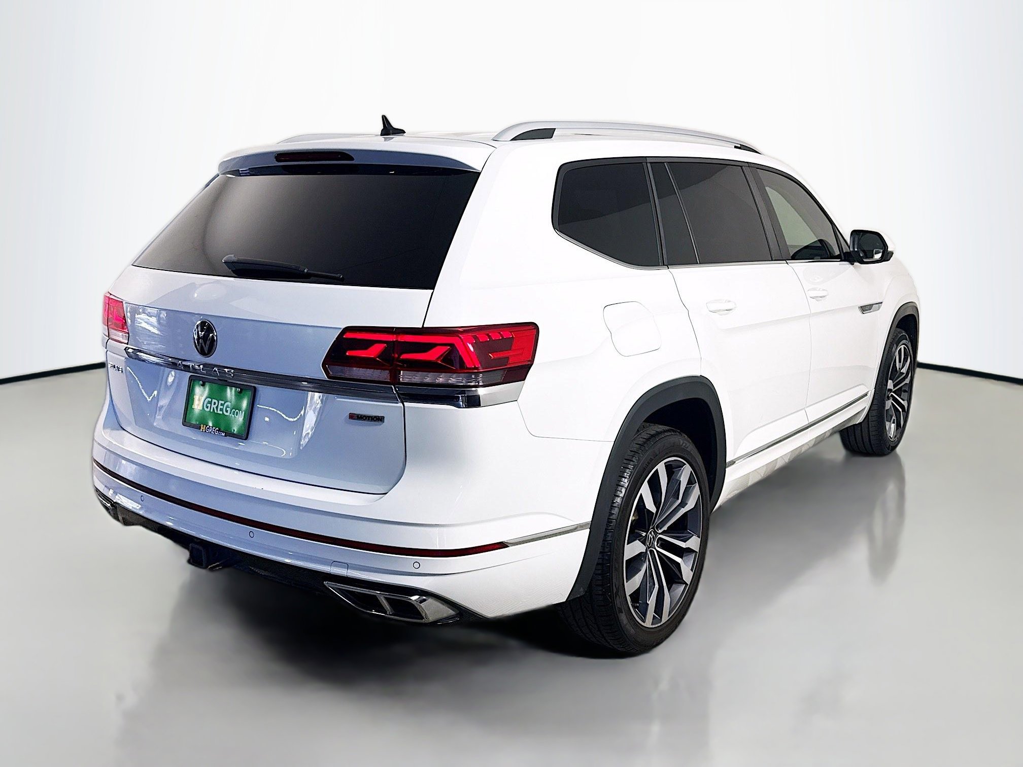 Used 2021 Volkswagen Atlas SEL R-Line image 10