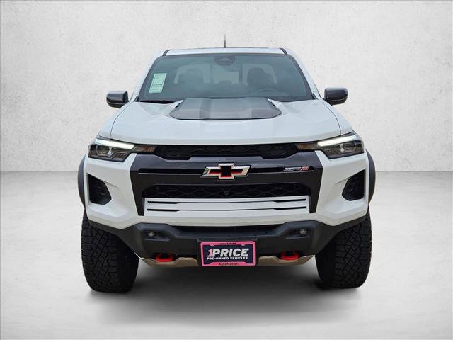 Used 2025 Chevrolet Colorado ZR2 w/ Technology Package image 2