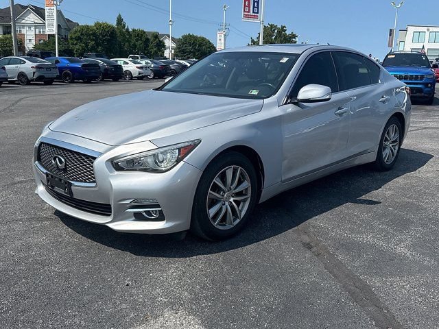 Used 2015 INFINITI Q50 Premium w/ Navigation Package AWD/4WD image 3