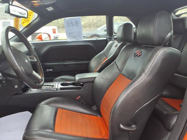 Used 2010 Dodge Challenger R/T RWD image 9