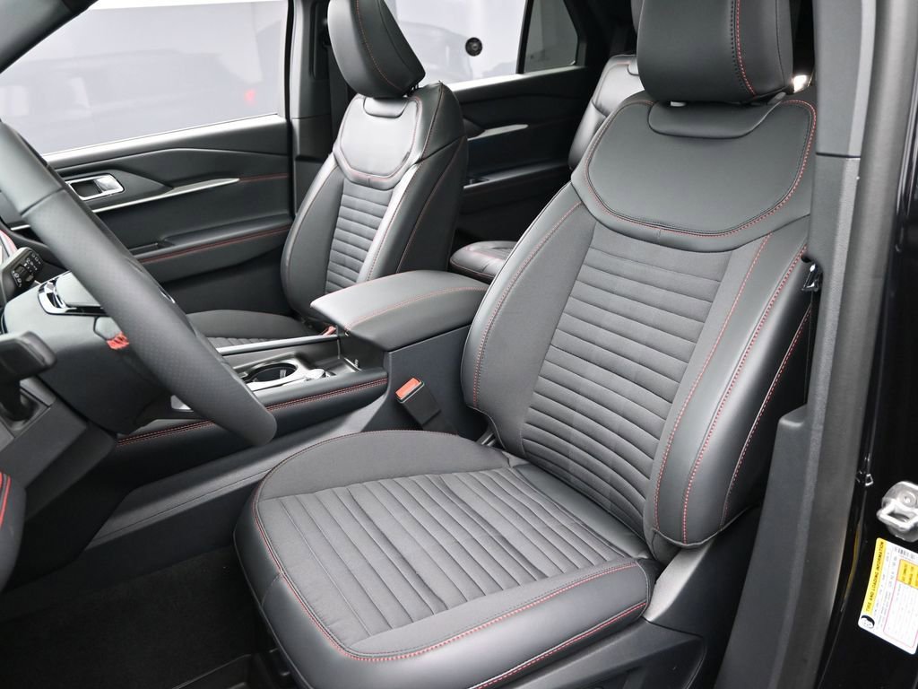 New 2026 Ford Explorer ST-Line w/ ST-Line Street Pack image 25