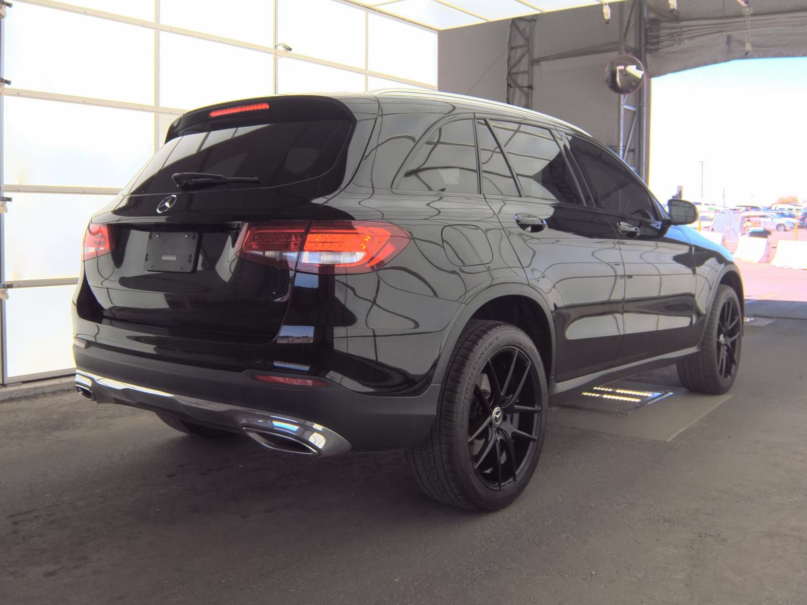 Used 2018 Mercedes-Benz GLC 300 image 4