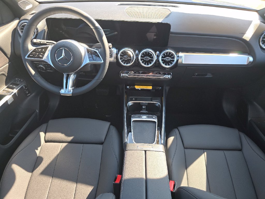 New 2026 Mercedes-Benz GLB 250 4MATIC image 22