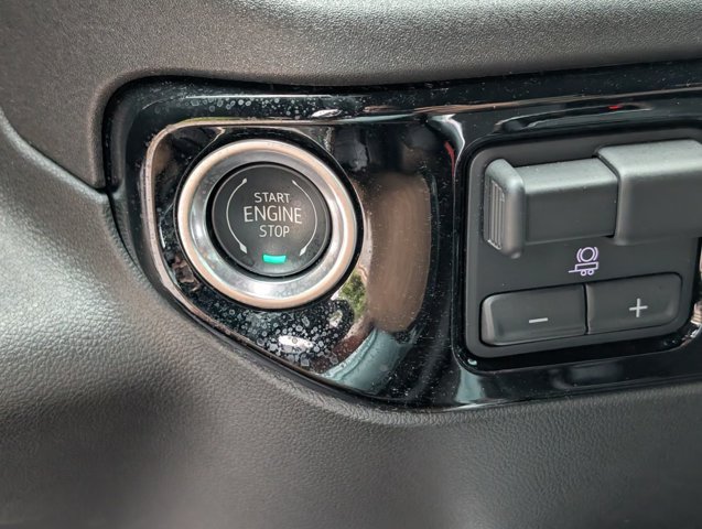 Used 2024 Chevrolet Silverado 1500 High Country AWD/4WD image 31